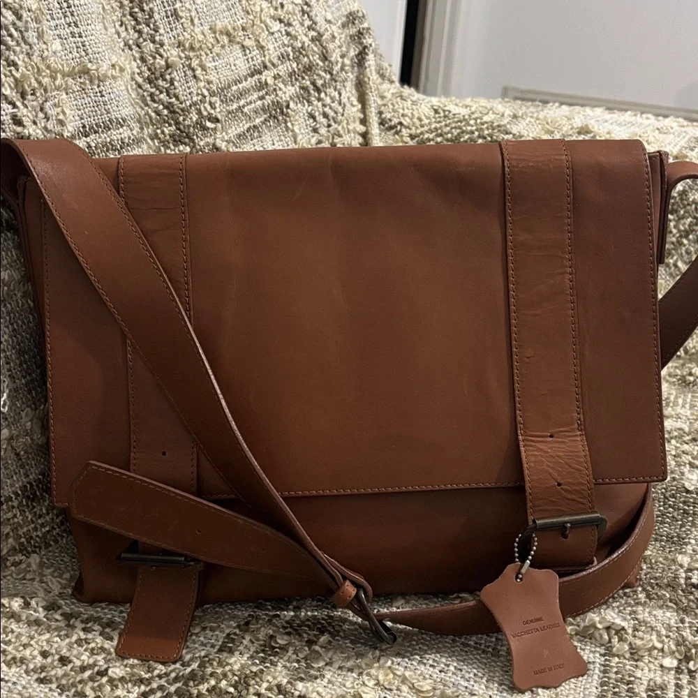 Maurizio Taiuti Leather‎ Cognac Men’s Classic Leather Messenger Crossbody Bag